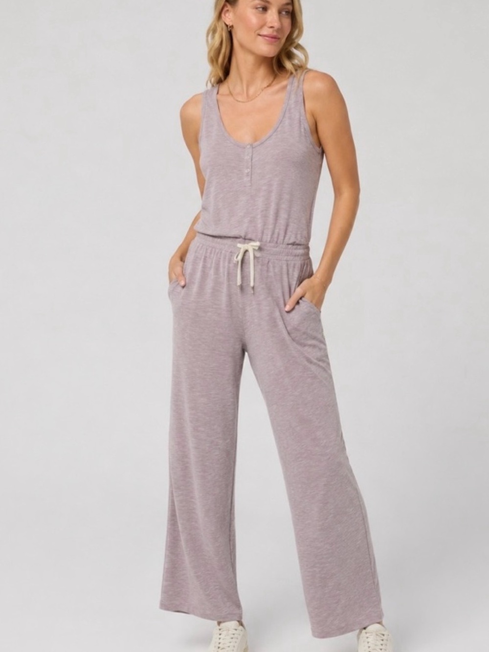 Vuori Falls Jumpsuit in Rosemary Heather